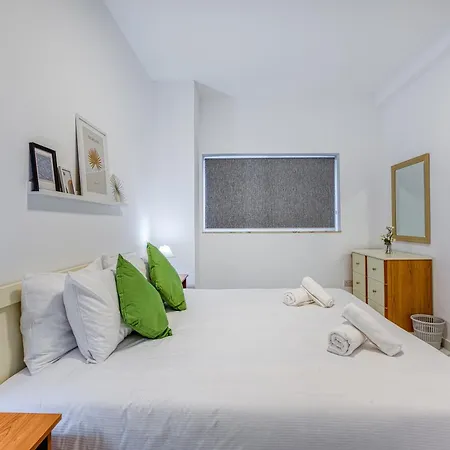 شقة Lovely 2br In St Pauls Bay Near Promenade By 360 Estates *