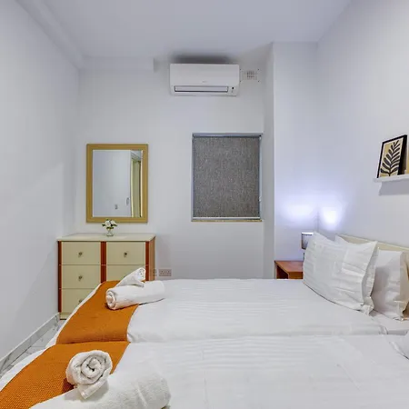 Lovely 2br In St Pauls Bay Near Promenade By 360 Estates شقة خليج سانت بول