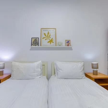 شقة Lovely 2br In St Pauls Bay Near Promenade By 360 Estates