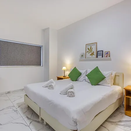 Lovely 2br In St Pauls Bay Near Promenade By 360 Estates * خليج سانت بول