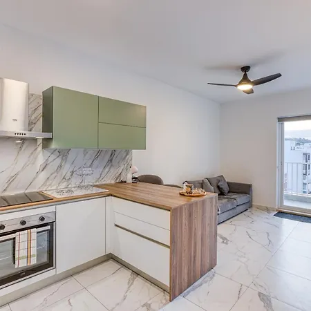 Lovely 2br In St Pauls Bay Near Promenade By 360 Estates *