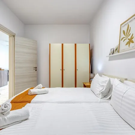 Διαμέρισμα Lovely 2br In St Pauls Bay Near Promenade By 360 Estates Σεντ Πόλς Μπέι