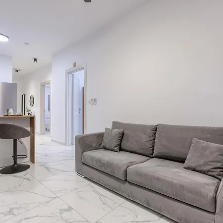 Apartmán Lovely 2br In St Pauls Bay Near Promenade By 360 Estates *