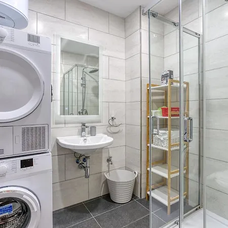 Lovely 2br In St Pauls Bay Near Promenade By 360 Estates * St. Paul's Bay