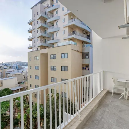 Lovely 2br In St Pauls Bay Near Promenade By 360 Estates סיינט פול ביי