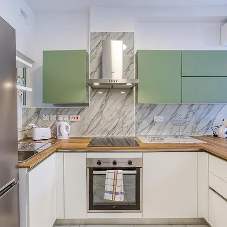 Lovely 2br In St Pauls Bay Near Promenade By 360 Estates Apartmán St. Paul's Bay
