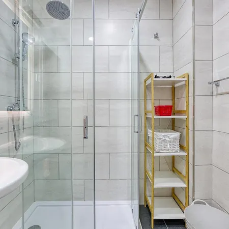 Lovely 2br In St Pauls Bay Near Promenade By 360 Estates 세인트폴스베이