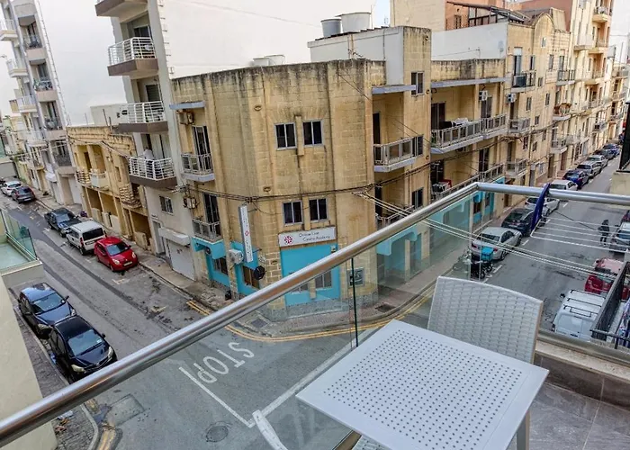 דירה Lovely 2br In St Pauls Bay Near Promenade By 360 Estates *