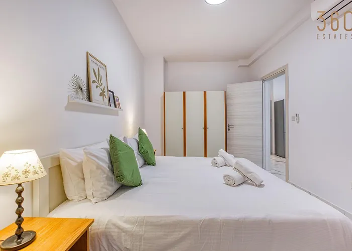 דירה Lovely 2br In St Pauls Bay Near Promenade By 360 Estates *